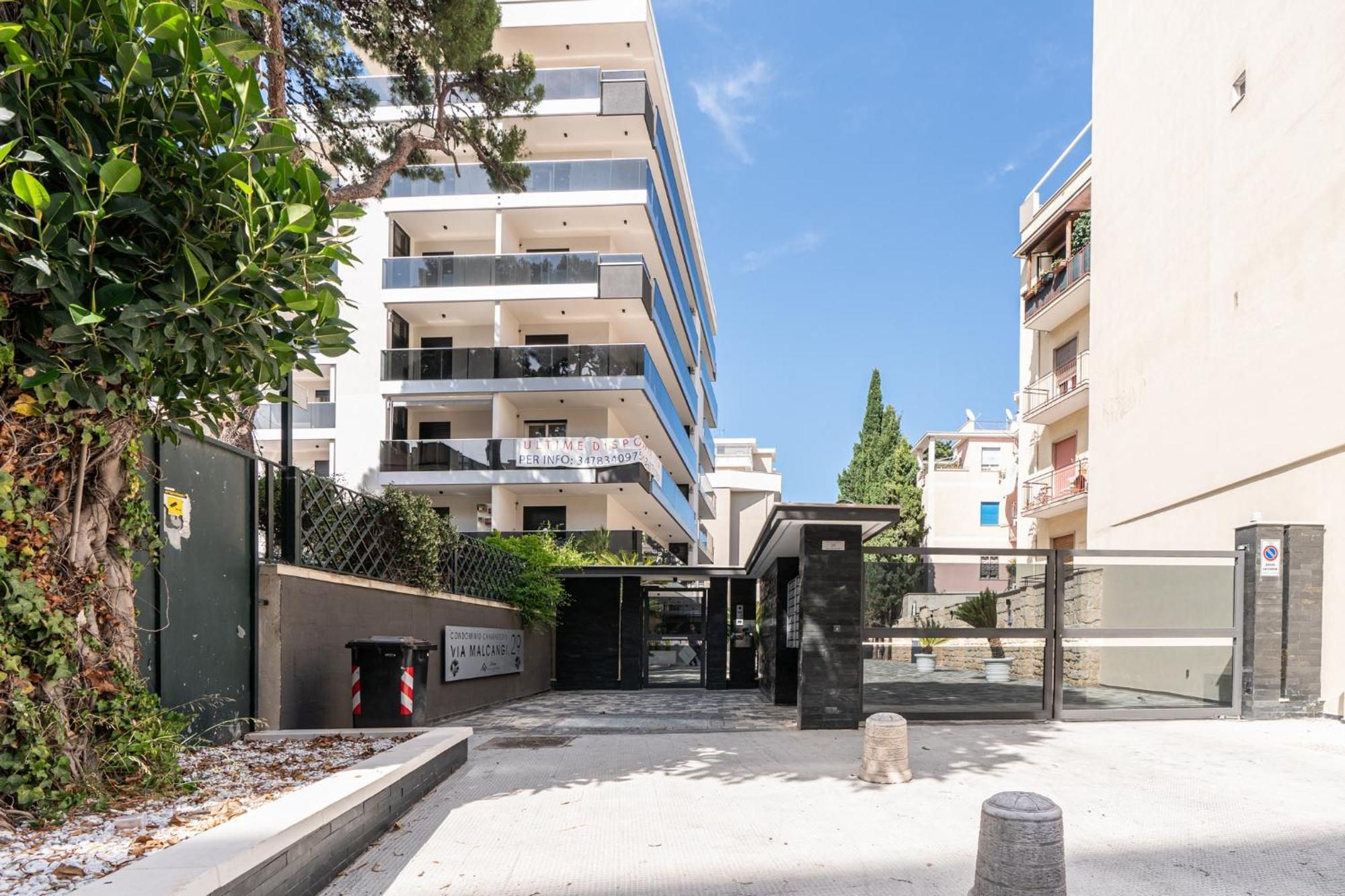 Porta 29 Apartments トラーニ エクステリア 写真